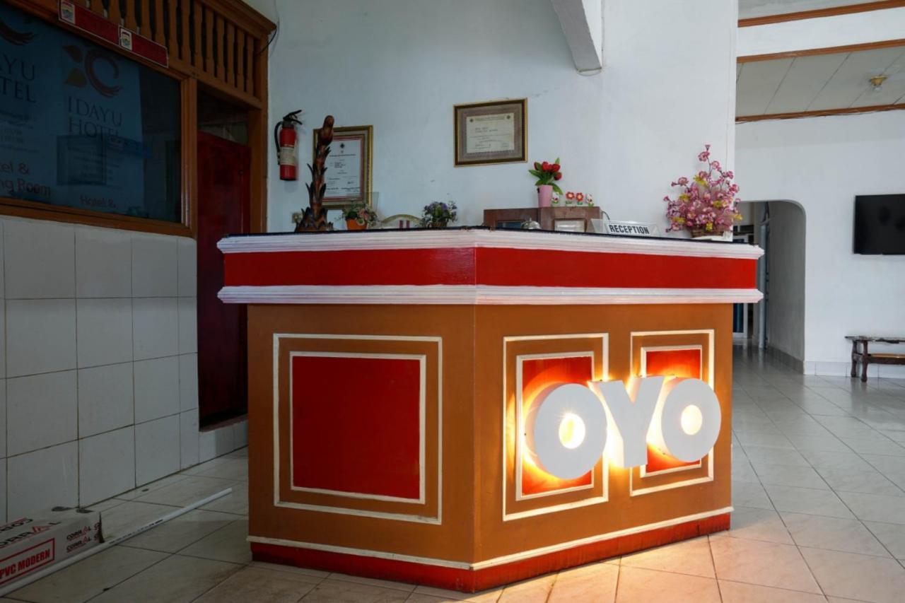 Oyo 2876 Hotel Idayu Palembang Exterior photo