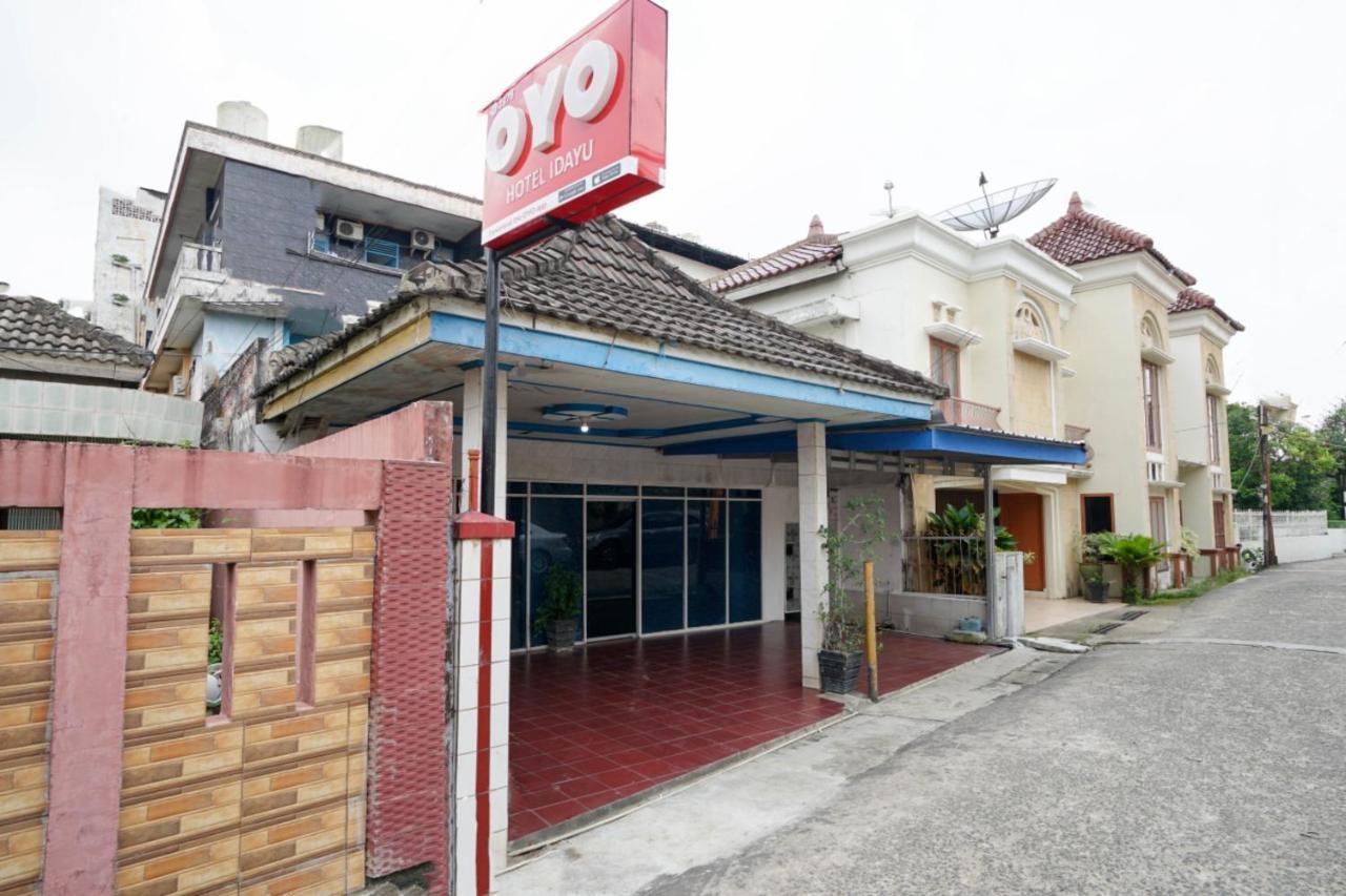Oyo 2876 Hotel Idayu Palembang Exterior photo